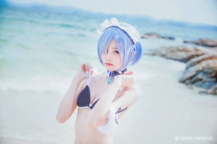 萝莉风COS 桜桃喵 – 蕾姆COS-像素点