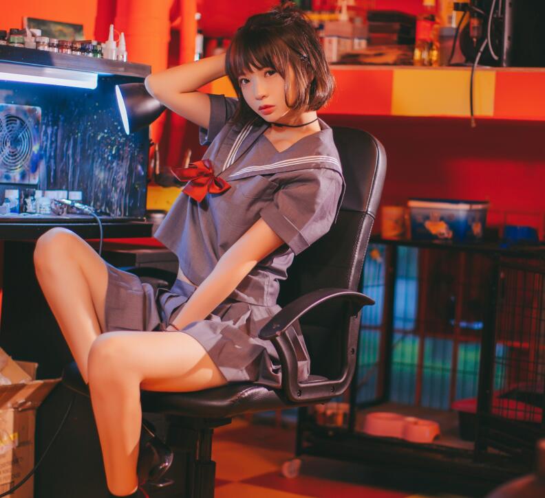 COS美女 疯猫ss – 暗黑JK