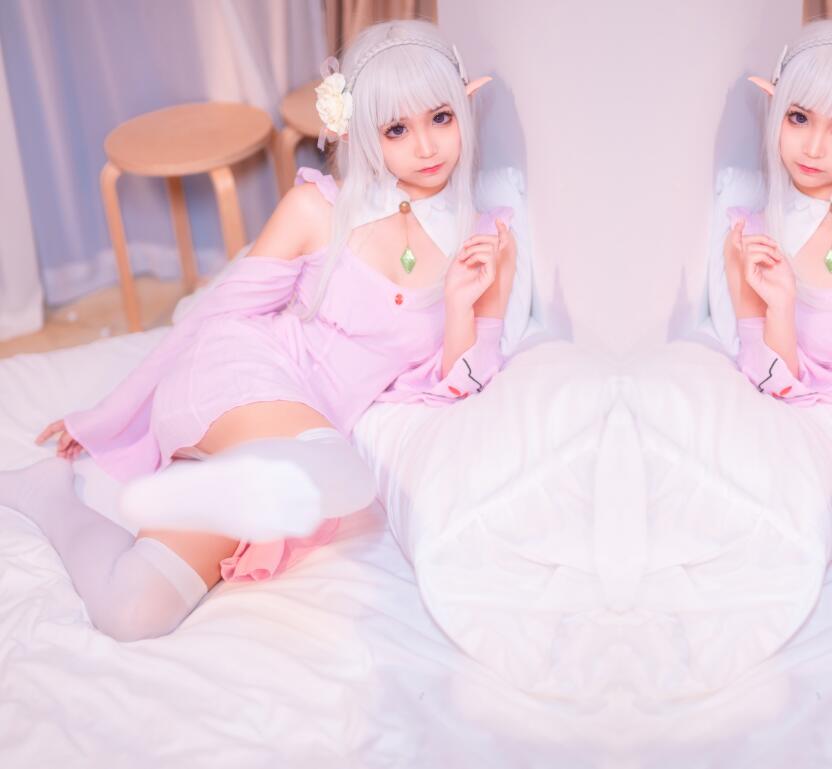知名Coser@蠢沫沫 粉睡衣
