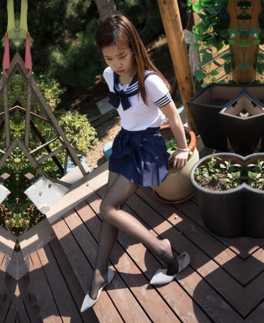 [LSS山茶摄影] NO.068 户外脱丝的小妹