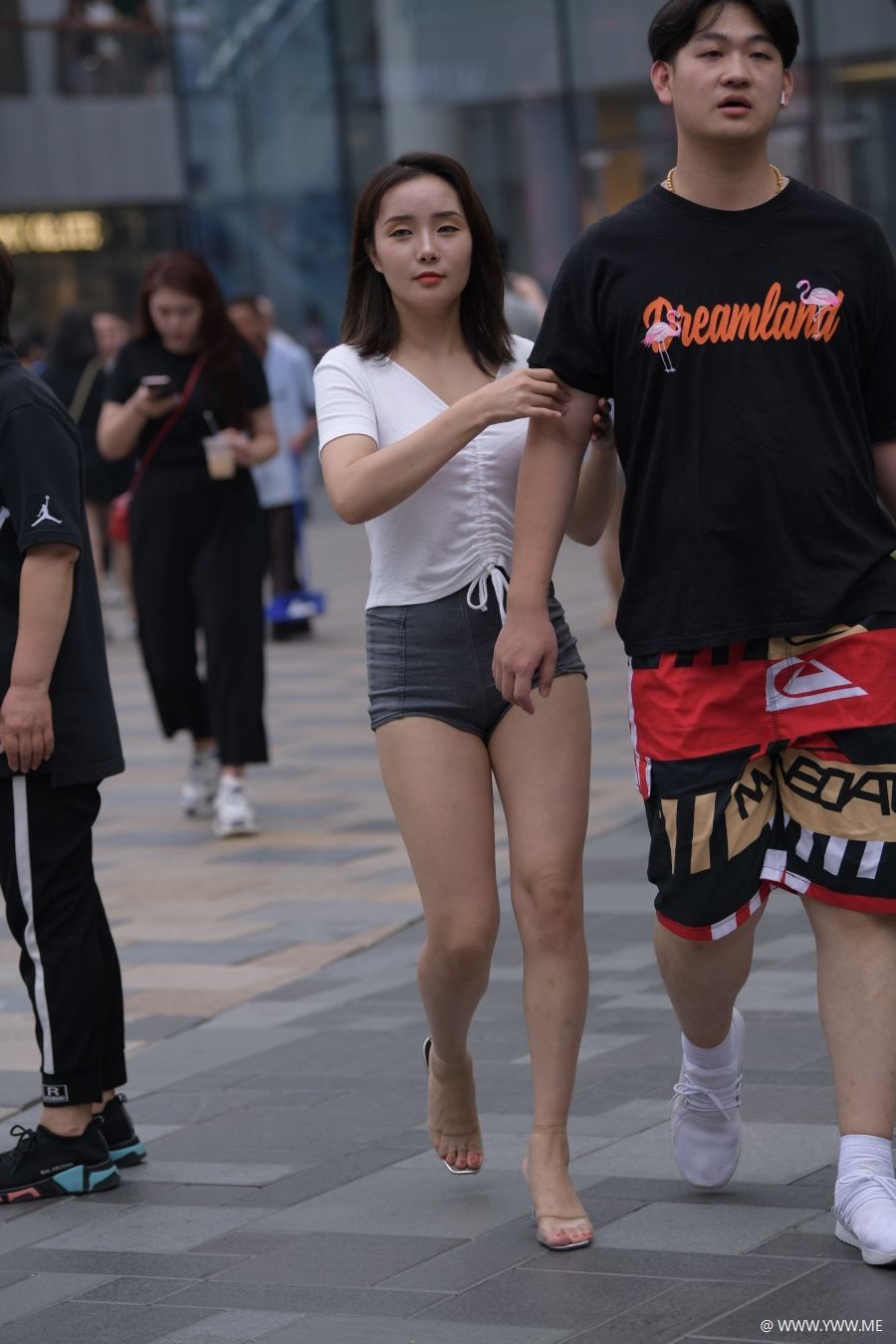 魂魂作品 – 性感热裤小妹 写真-像素点