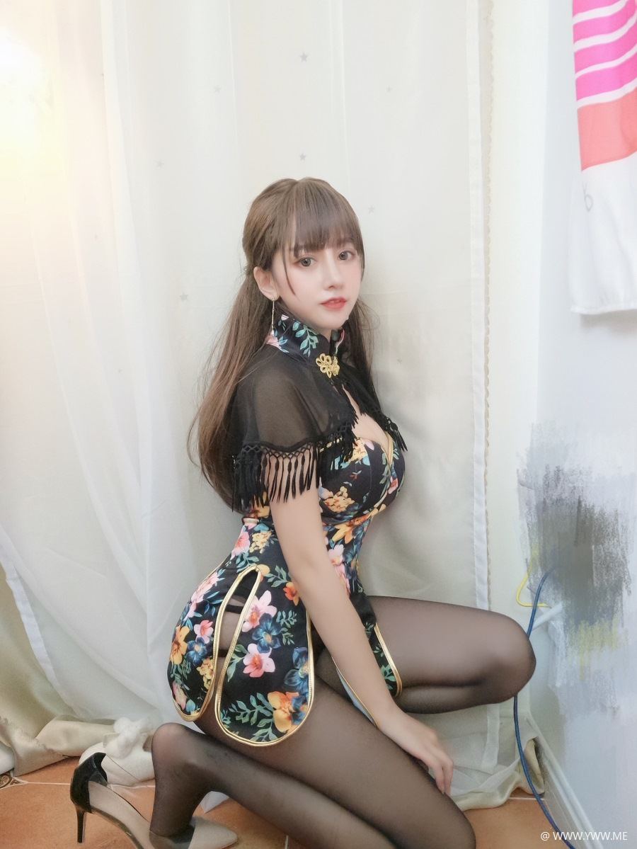 斗鱼主播@过期米线线喵 – 披肩-像素点