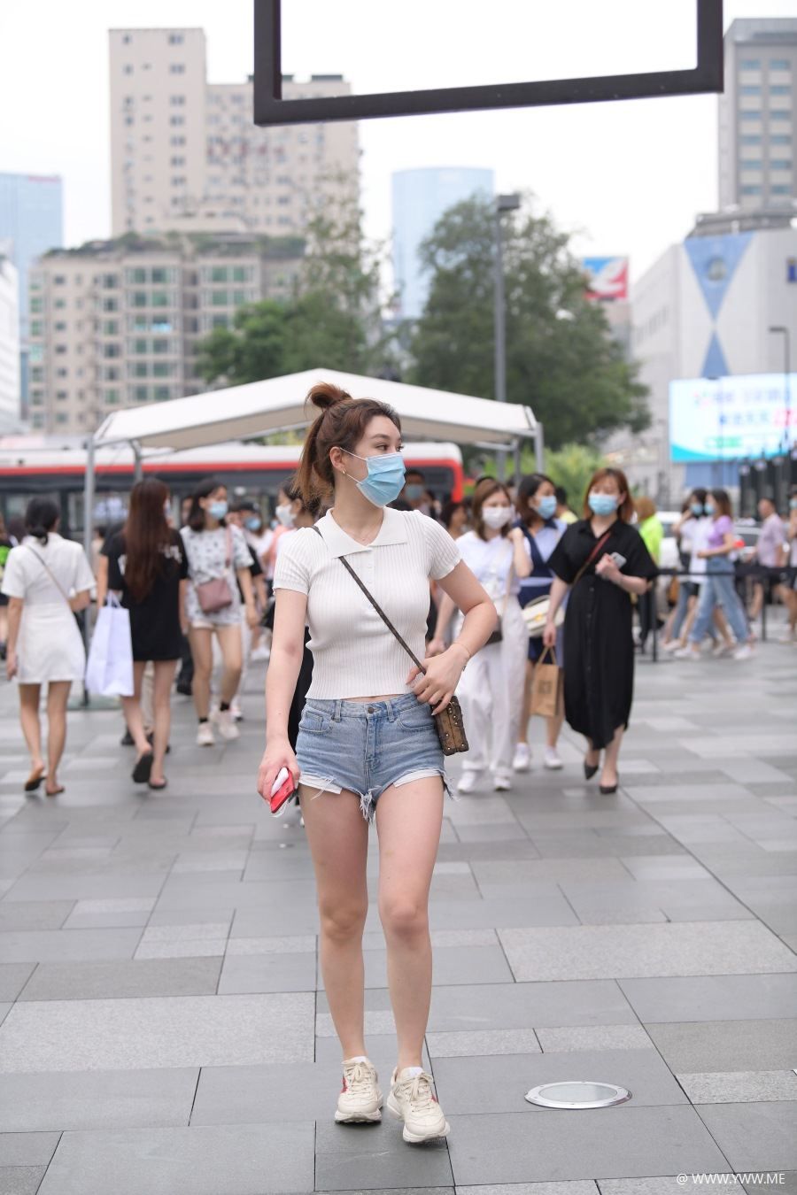 视觉冲击作品 天生爱拍热裤美女 写真-像素点