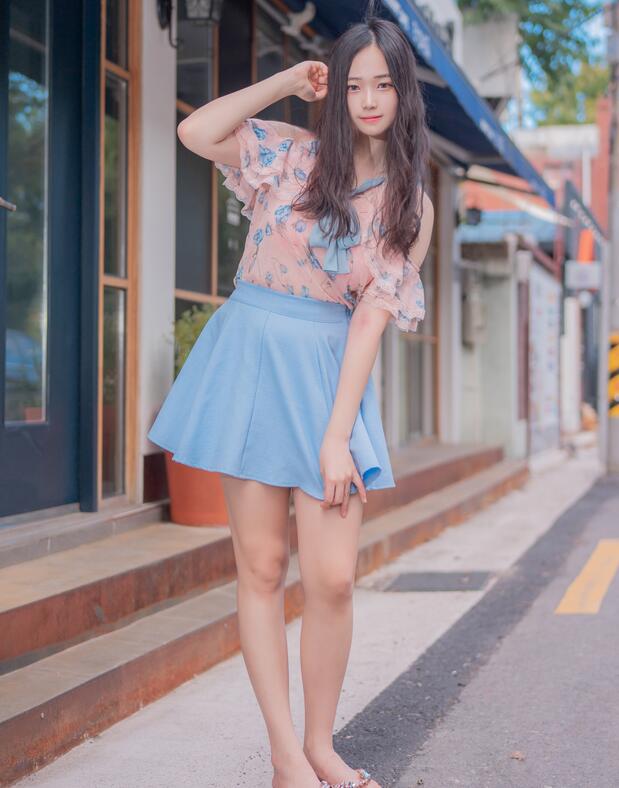 韩国妹子BamBi写真 – Today’s BAMBI