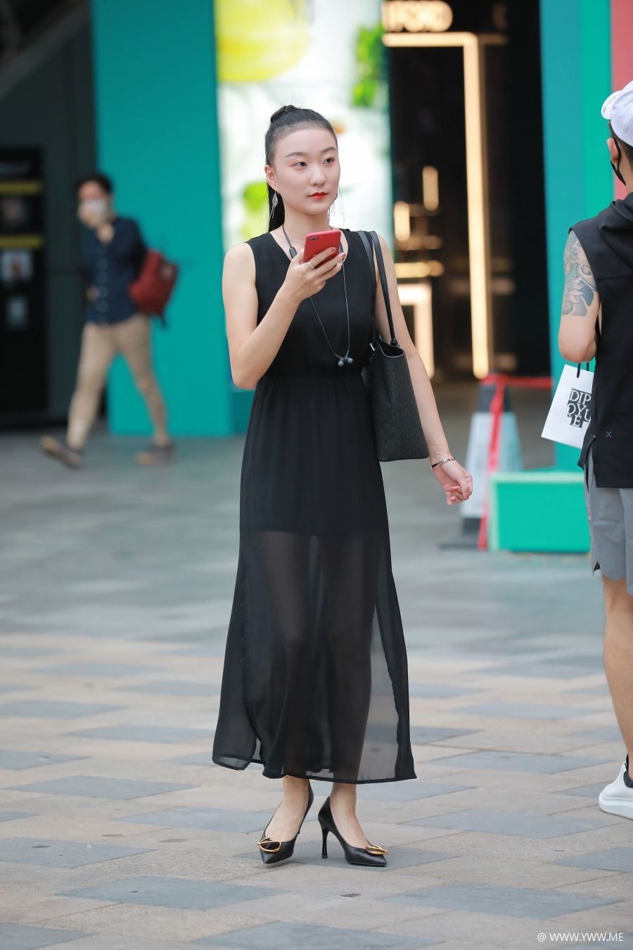 四九城嘎子街拍作品 – 黑丝皮裙女友 写真-像素点