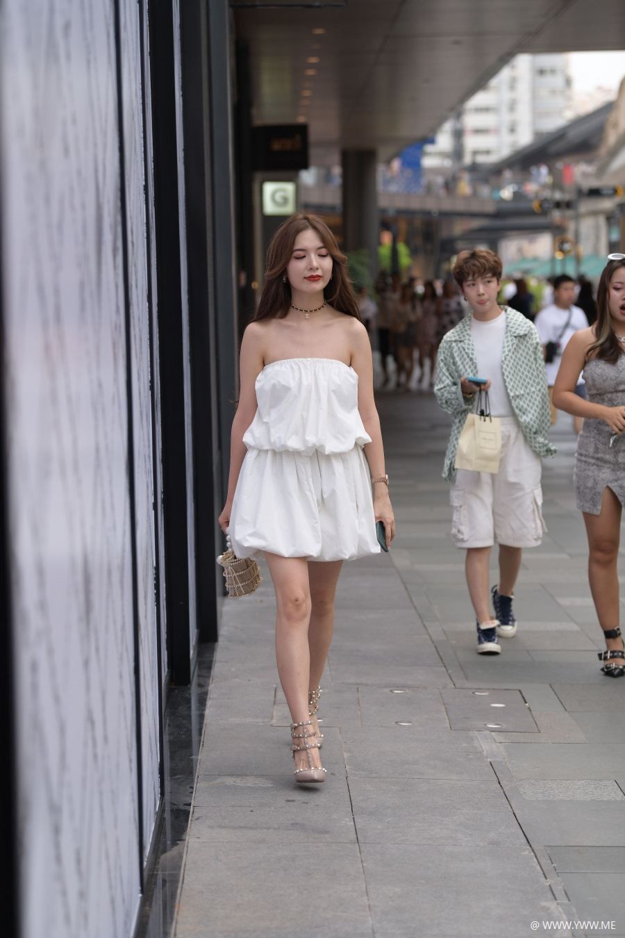 视觉冲击作品 她来了,她真的又来了 写真-像素点