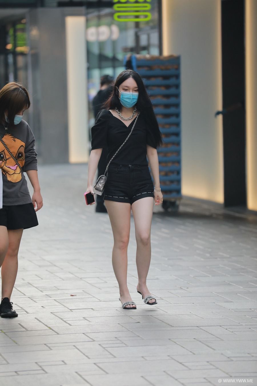 四九城嘎子街拍作品 – 热裤白嫩美女 写真-像素点