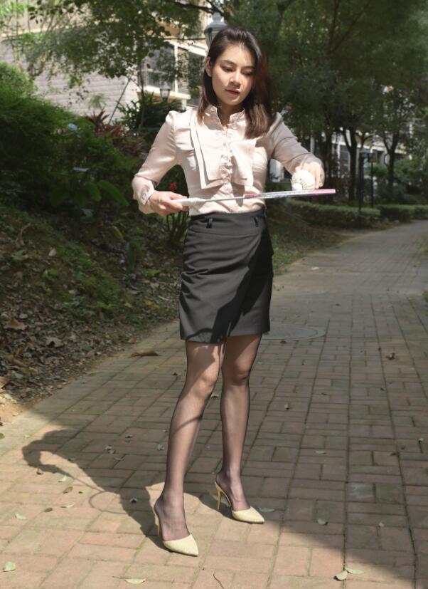 [IESS异思趣向] 一千零一夜 192 真真《打羽毛球2》