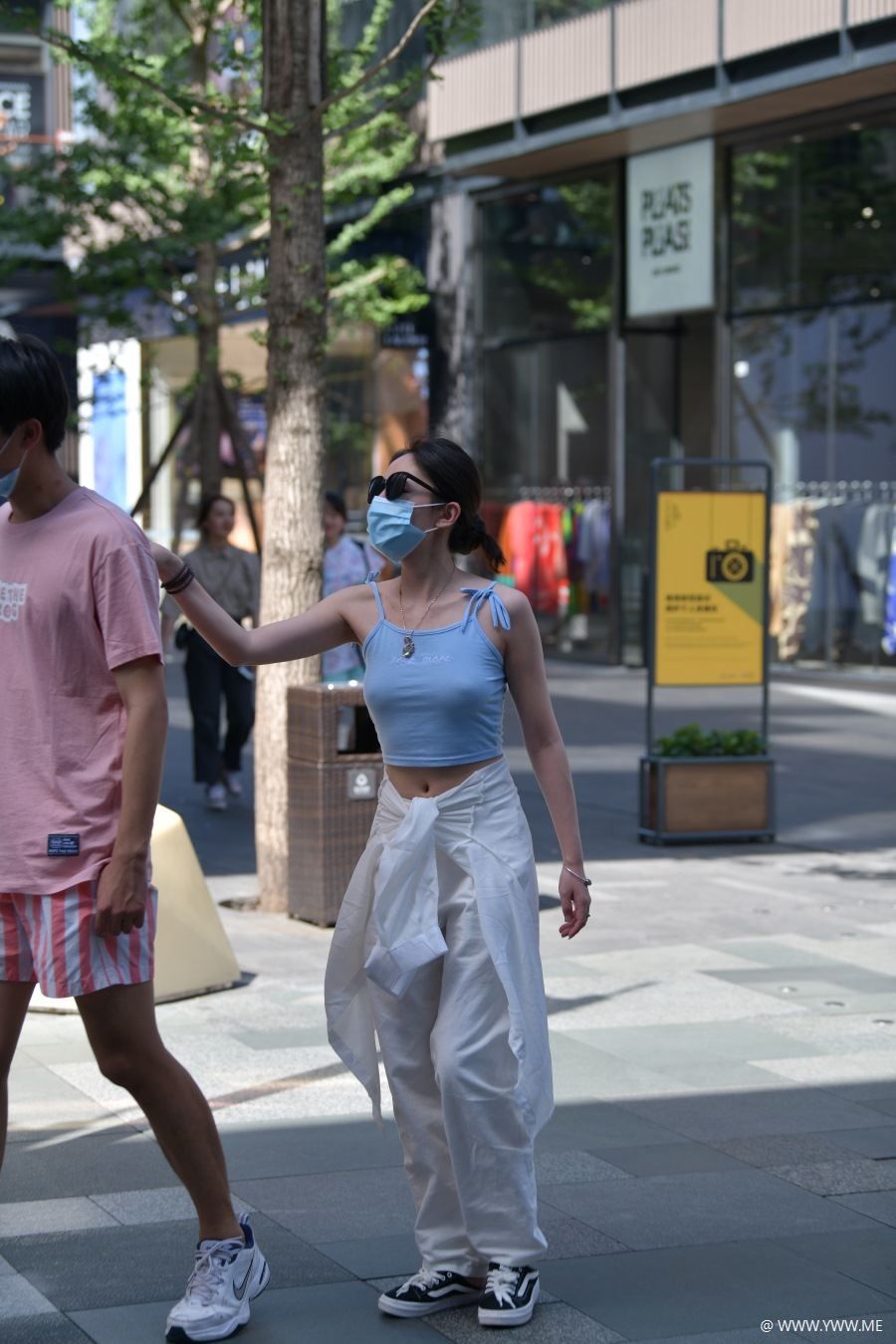 摄神街拍作品 – 震惊,豪放的小姐姐 写真-像素点