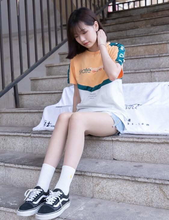 [BoBoSocks袜啵啵] NO.069 小甜豆-vans板鞋、白棉袜、肉丝（花絮加长版）
