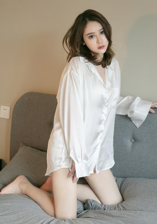 [Ugirls尤果网] 爱尤物专辑 2022.03.09 No.2293 你眼里的光 coral