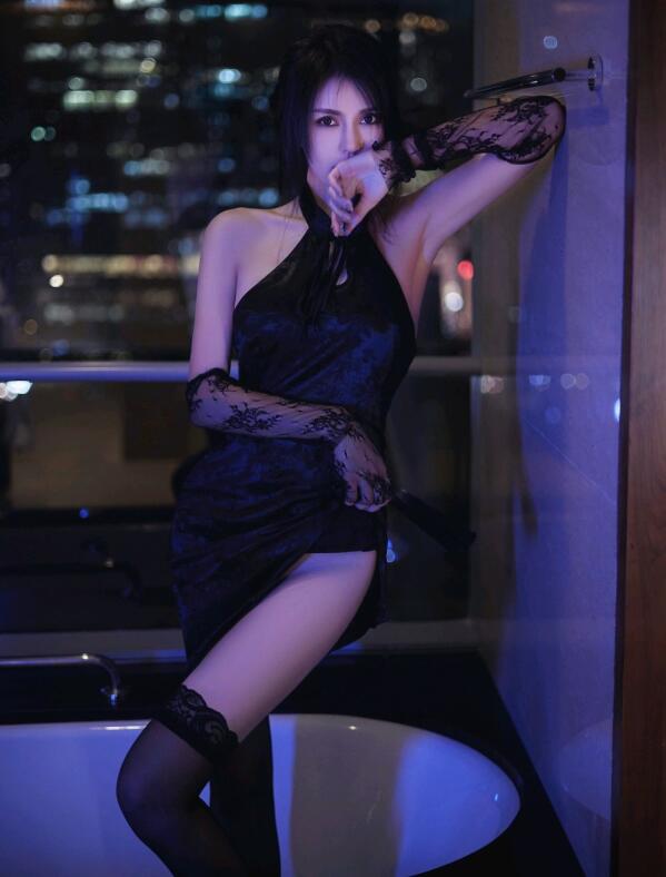 [XiuRen秀人网] 2022.05.26 No.5065 蓝莓FY 网格袜美腿