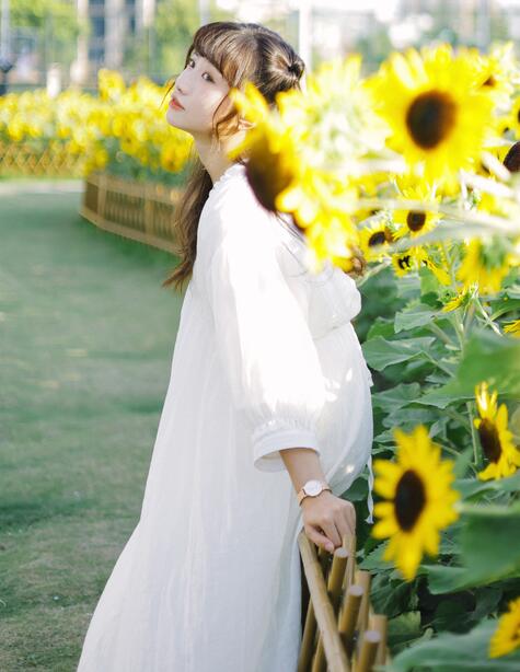 [YWW.ME] 2022.08.29 阳光下的花和你 蓝胖子-