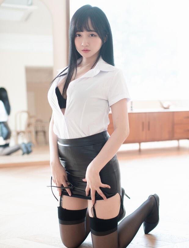 [PINK] Han Jina – Succubus