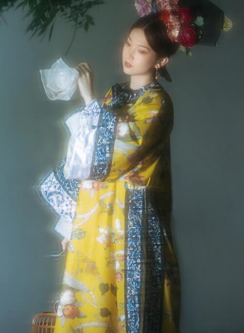 [YWW.ME] 2023.07.18 笼中鸟 芝芝琪