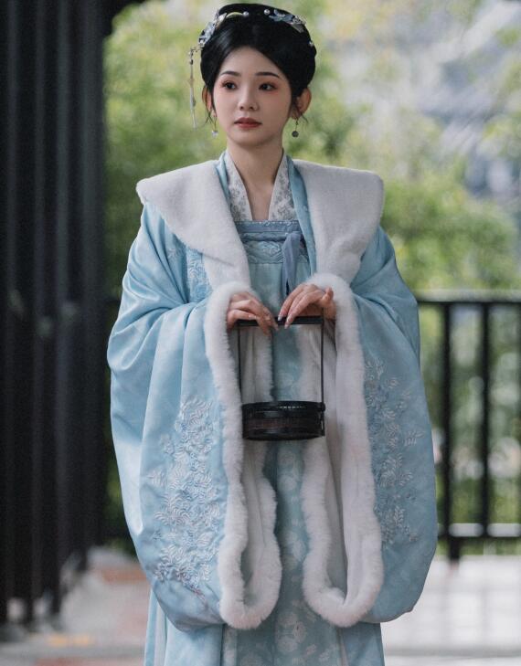 [YWW.ME] 2024.03.13 云起时 亿歆