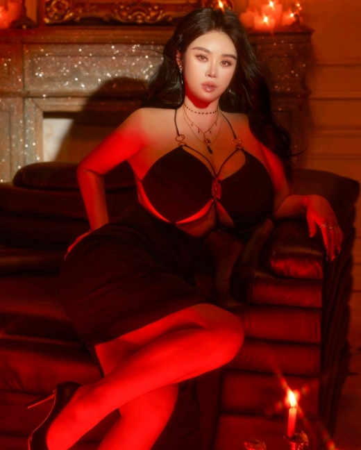 [XiuRen秀人网] 2024.07.18 No.8878 戴渃欣 美乳性感