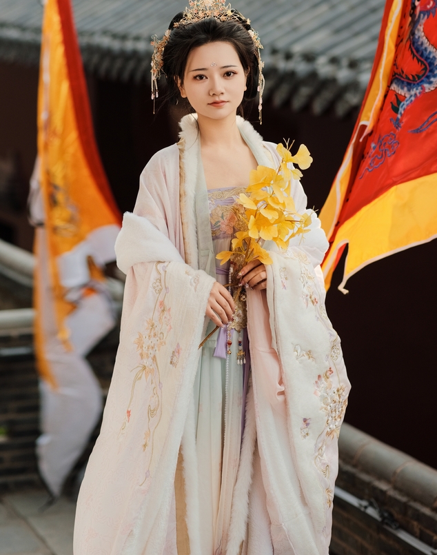 [YWW.ME] 2025.02.12 焚香祈愿 媛媛
